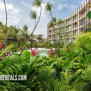 Mistiq Gardens Appartamento